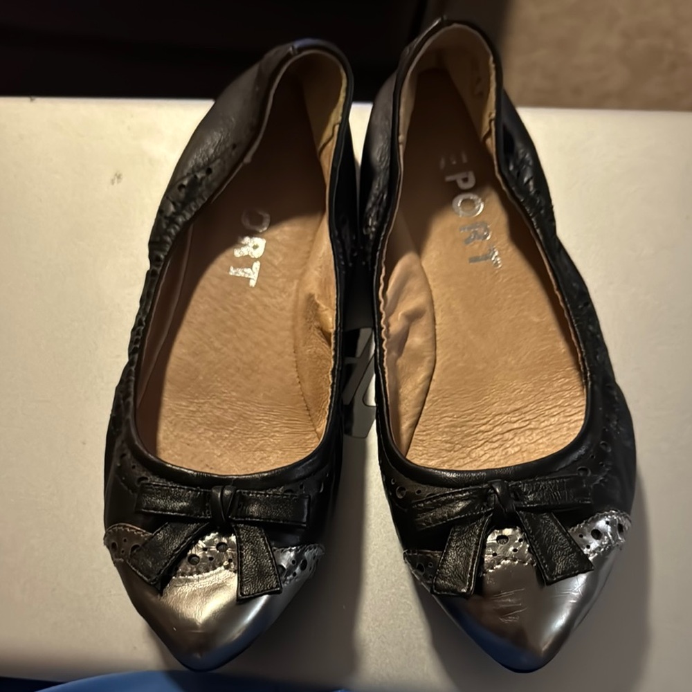 Report Black and Silver Flats with Bow Accent